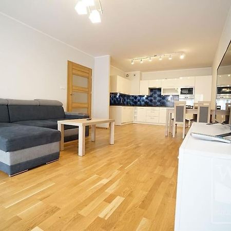 Big Apartment - Old Town - 3 Rooms - Private Parking Breslavia Exterior foto