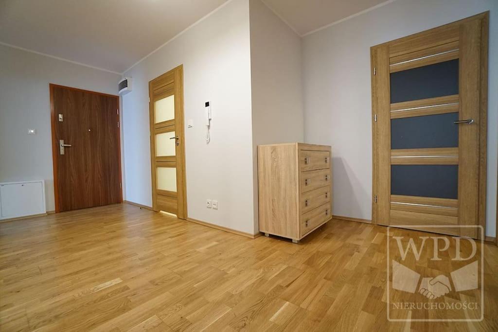 Big Apartment - Old Town - 3 Rooms - Private Parking Breslavia Exterior foto