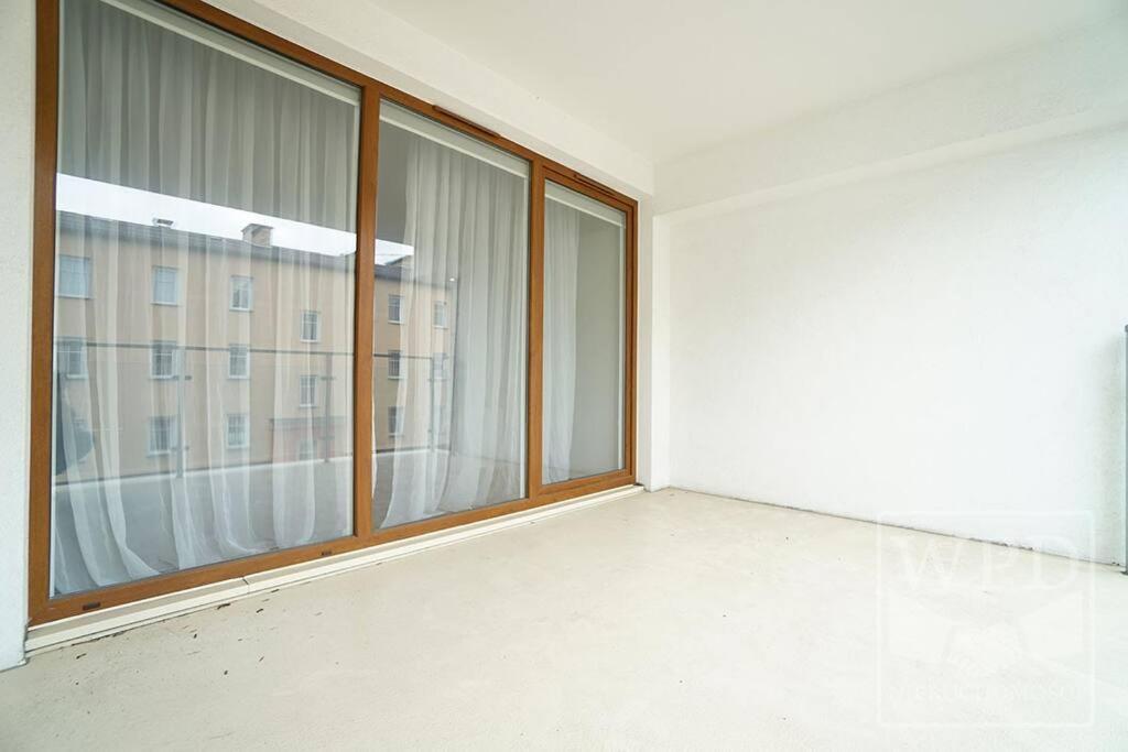 Big Apartment - Old Town - 3 Rooms - Private Parking Breslavia Exterior foto