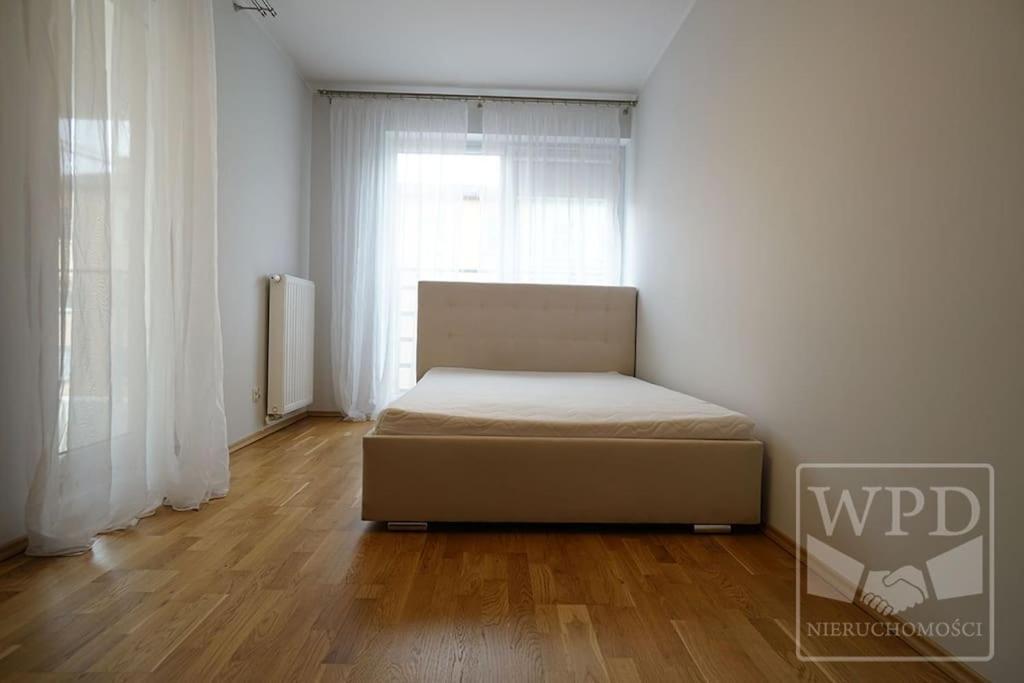 Big Apartment - Old Town - 3 Rooms - Private Parking Breslavia Exterior foto